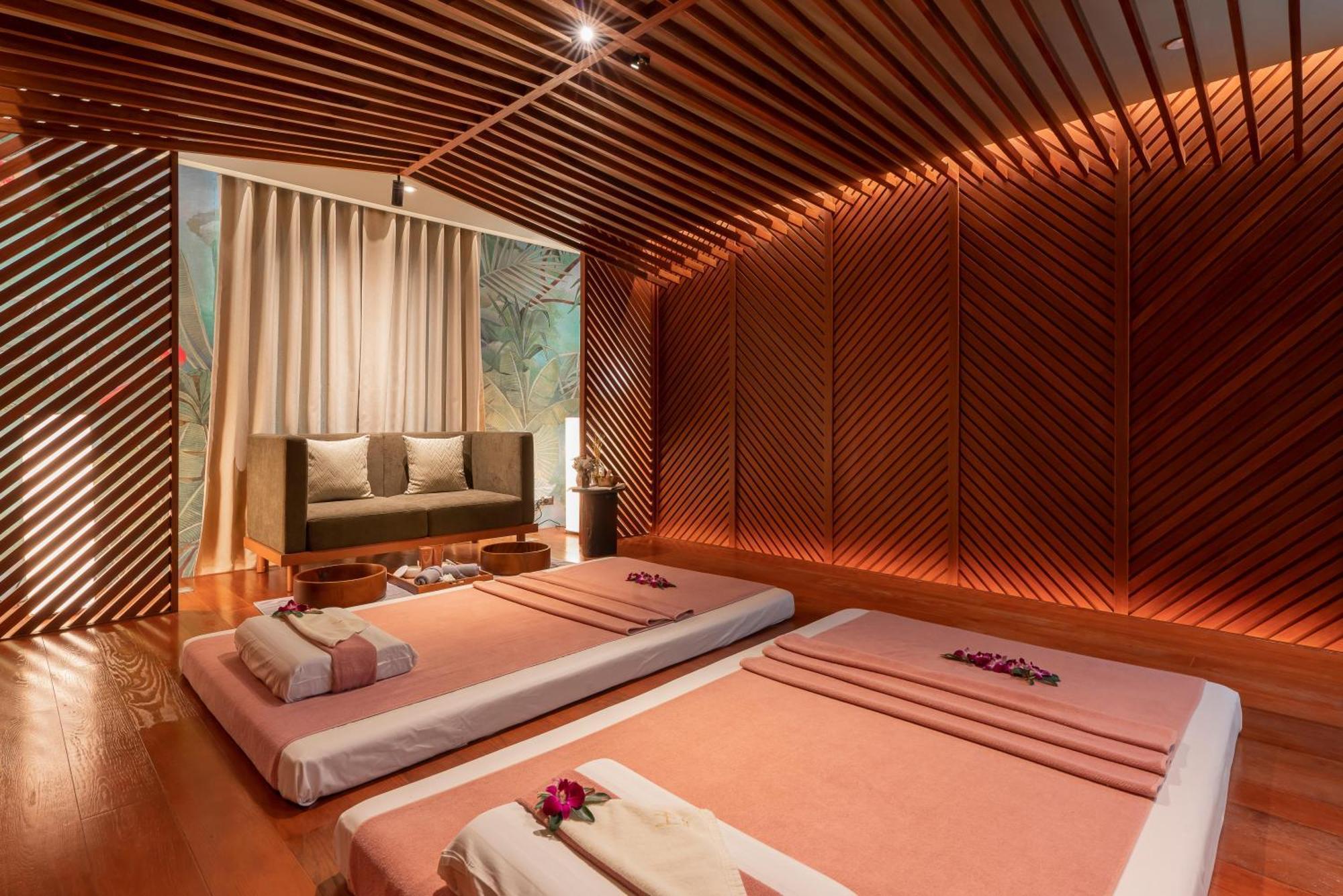 The Salil Hotel Riverside Bangkok Exteriér fotografie A spa in a hotel
