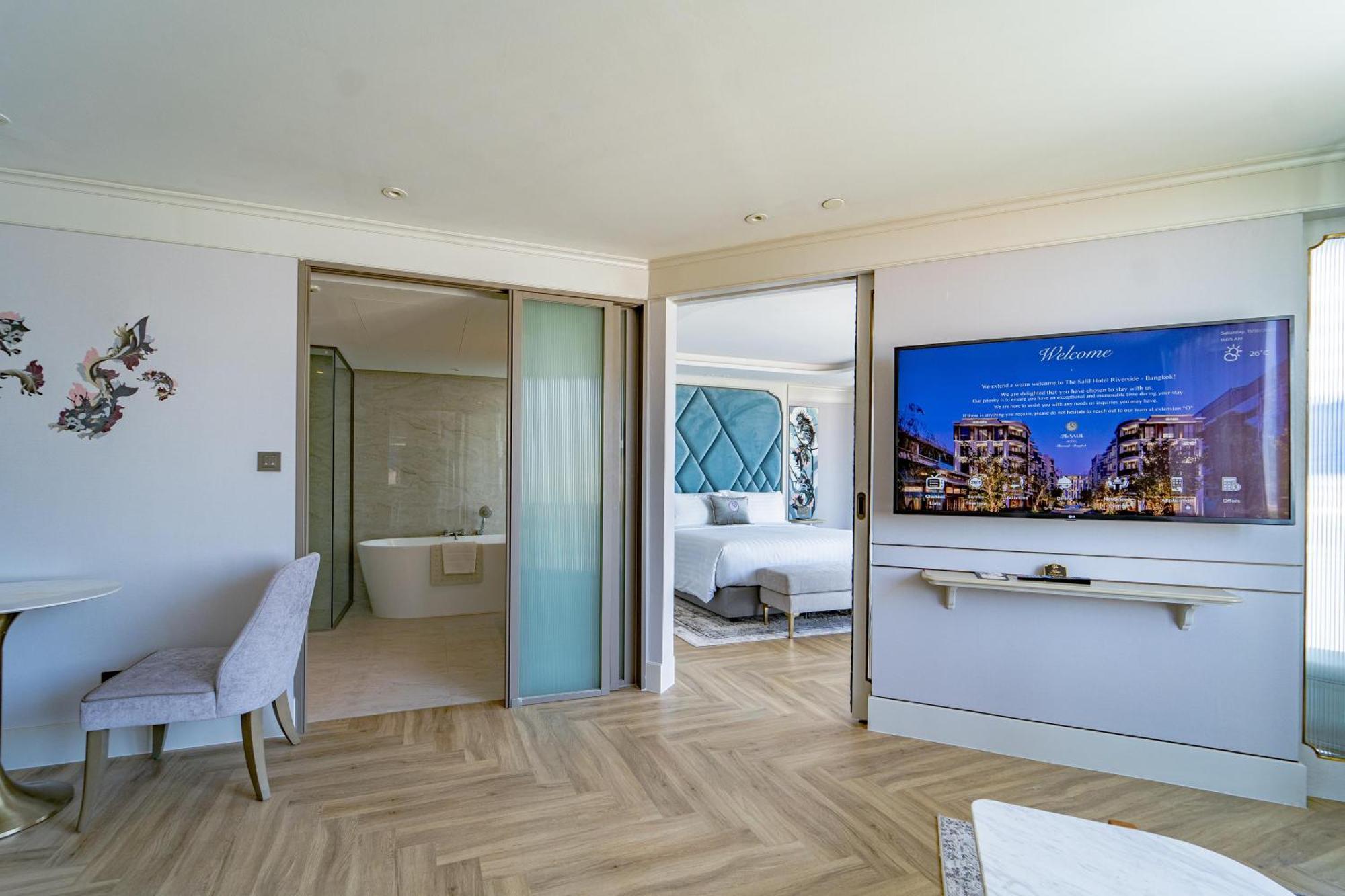 The Salil Hotel Riverside Bangkok Exteriér fotografie A suite at the hotel